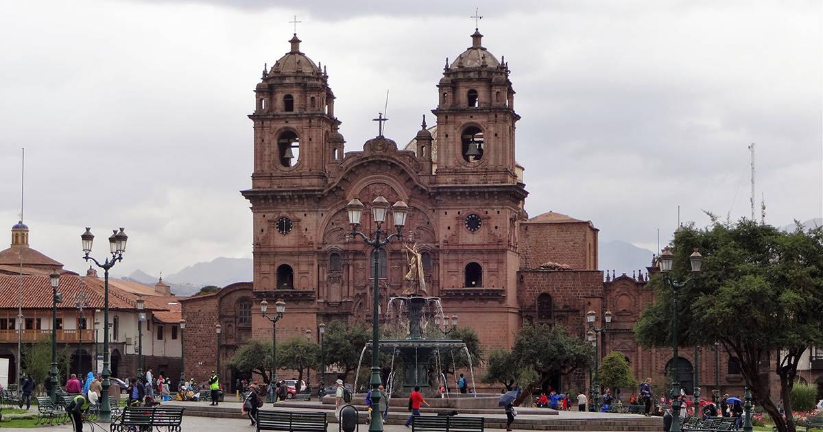 The Plaza de Armas in Cusco. Photo by Roving Wanders on Unsplash.