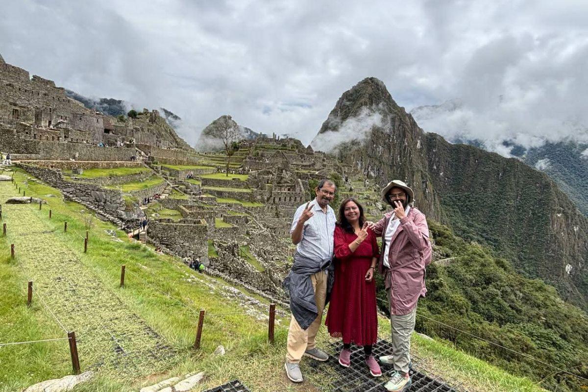 Group of visitors in Machu Picchu